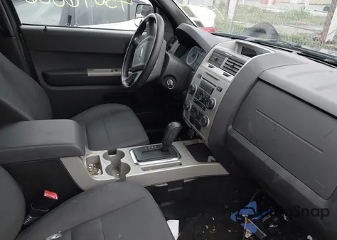 2011 Ford Escape Xlt from USA, damaged, VIN 1FMCU0D78BKB21063